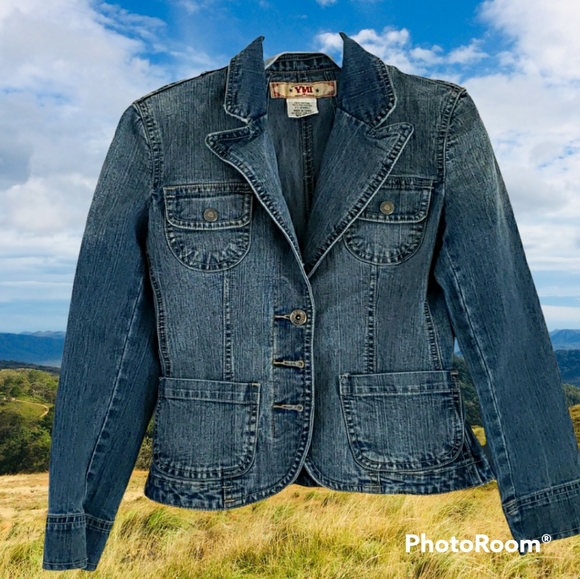 YMI Jackets & Blazers - YMI Junior Denim blazer Medium wash. Size Medium
